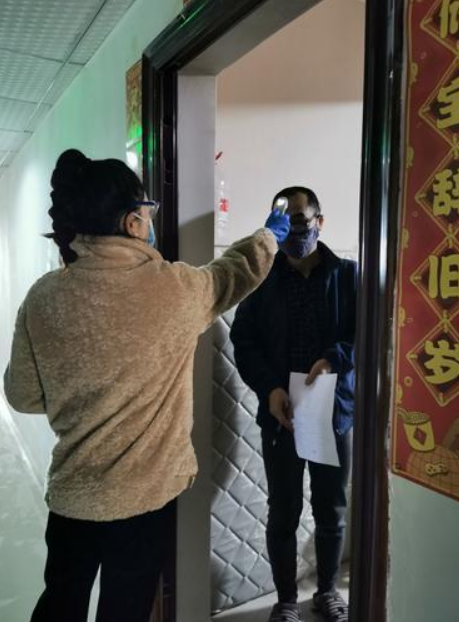 北碚缙云新居公租房社区:对居家观察者,隔离不隔爱