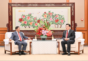 袁家军胡衡华会见尼泊尔副总理兼外交部长纳拉扬·卡吉·施雷斯塔