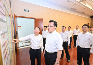 袁家军：勇担使命 全面探索 大胆创新 加快走出超大城市现代化治理新路子
