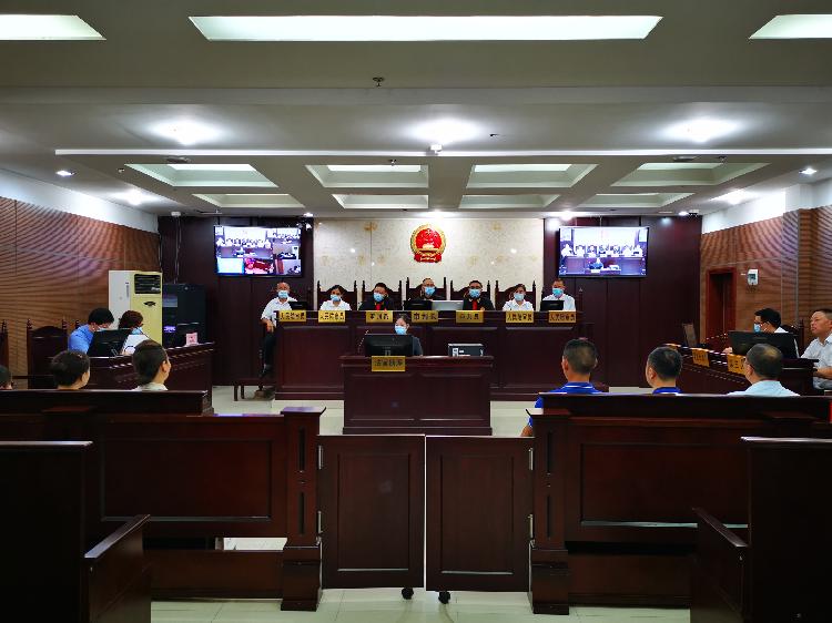 重庆三峡库区首例行政公益诉讼案庭审现场。(5194159)-20200911194855.jpg