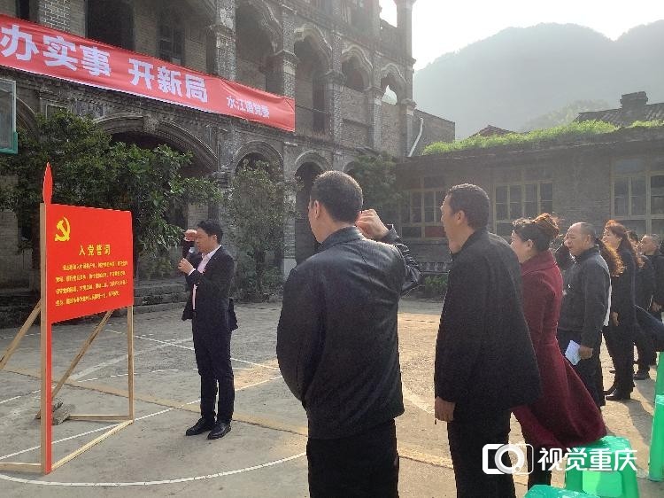 第三兵团十一军三十一师侦察连140多人,从黄泥堡直抵南川县城东门
