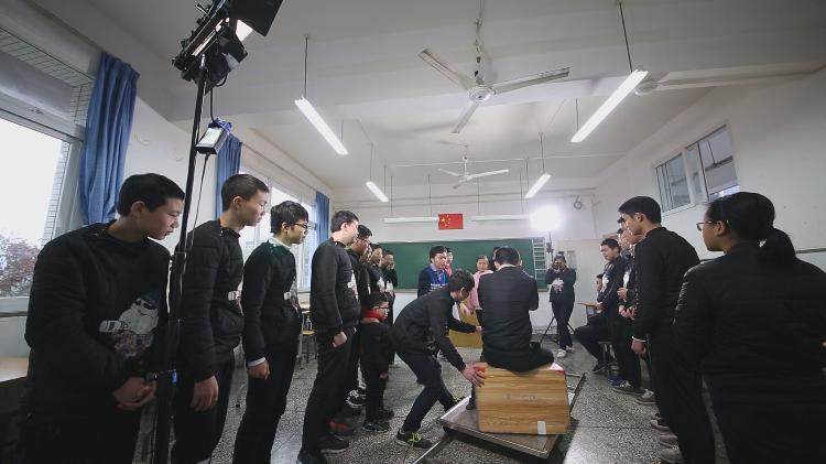影视动漫学生上课.jpg