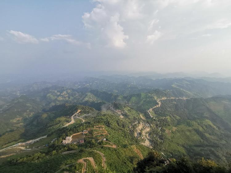 两江潮·地理重庆 航拍天龙山(4710988)-20200605073552.jpg