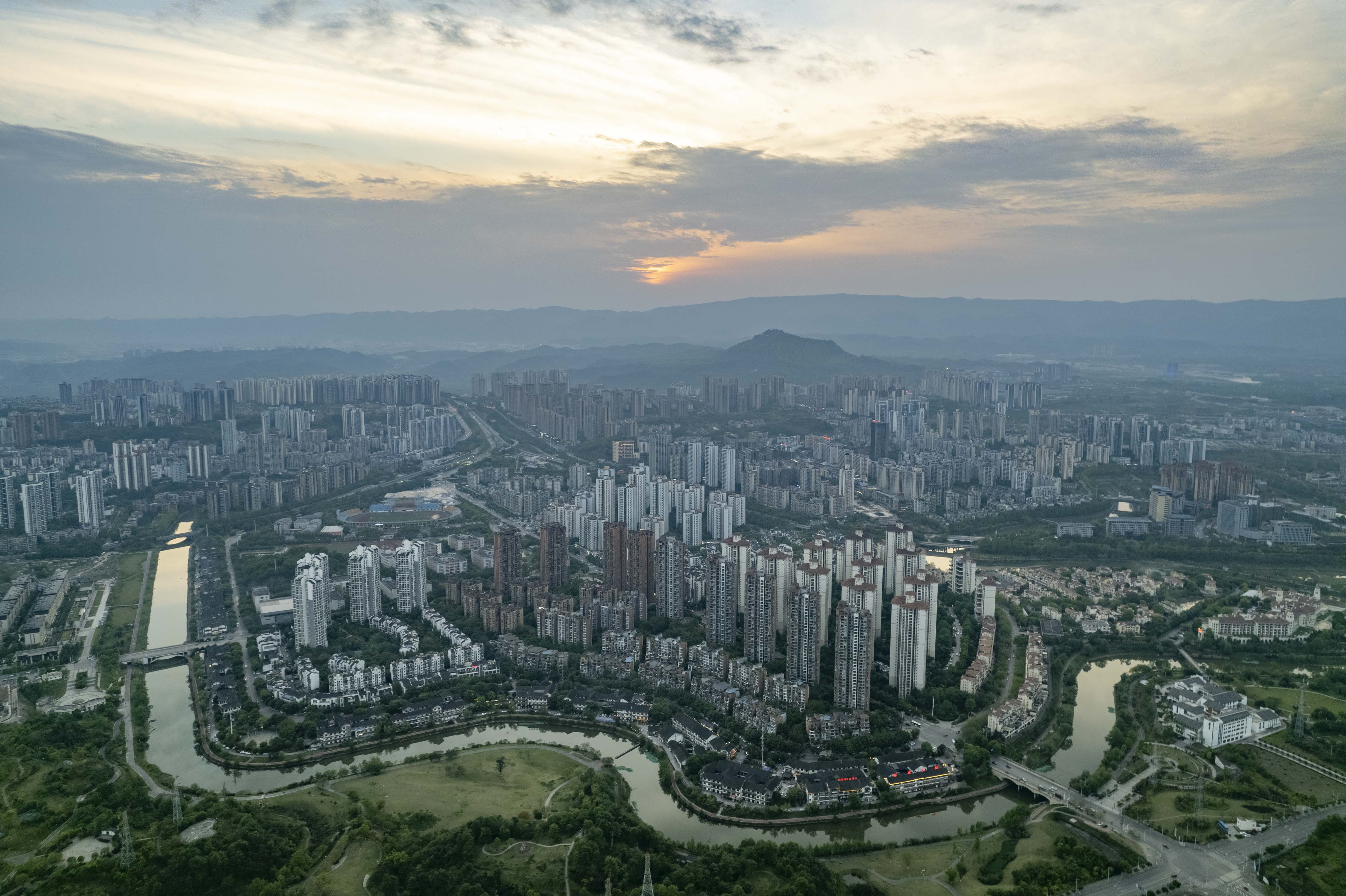 长寿区新市至葛兰公路图片