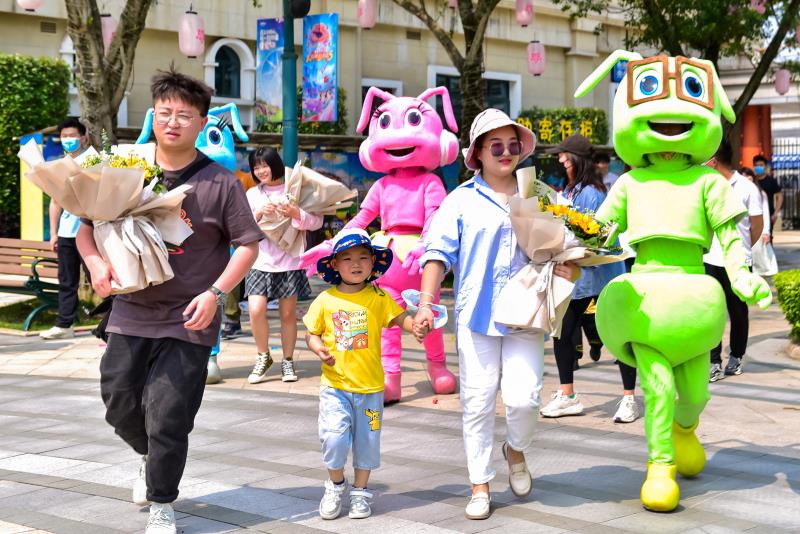 萌寵樂園,超級玩具嘉年華等活動,向遊客傳遞,分享歡樂