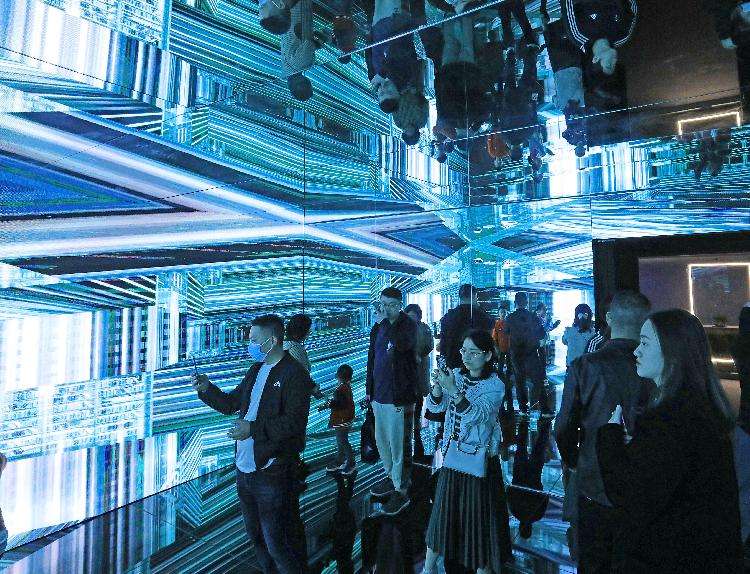 智慧公园感受未来科技(5314118)-20210122194617.jpg