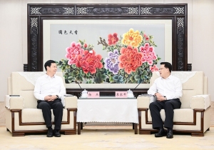 重庆市与中国移动签署战略合作协议 袁家军会见杨杰一行并见证签约